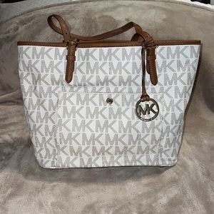 Michael Kors Tote